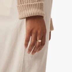 Hot Shinola Petite Round Signet Ring 14K Gold