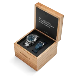 Clearance Shinola Runwell Chronograph West Wind Watch Gift Set with Additional Strap Midnight Blue